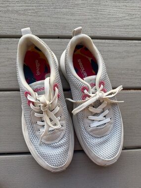 allbirds Women's Gray Mesh Athletic Sneakers with Pink Eyelets